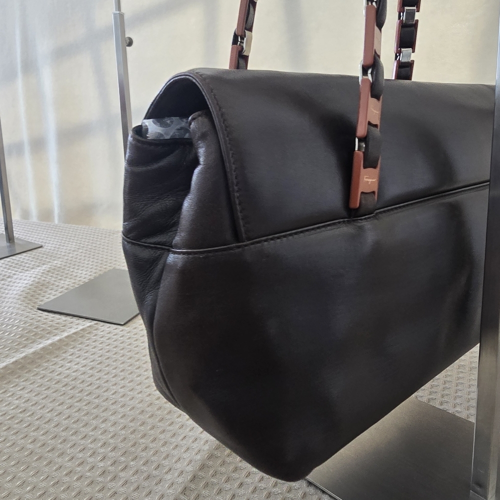 Salvatore Ferragamo LEATHER - Picture 9 of 16